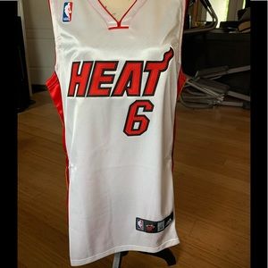 Miami Heat Lebron James jersey size 48(medium)